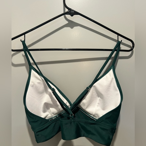 Kelly green swim top - Picture 4 of 4